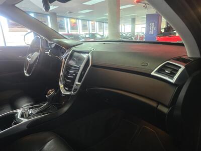 2016 Cadillac SRX Luxury Collection 4DR SUV AWD - Photo 13 - Hamilton, OH 45015