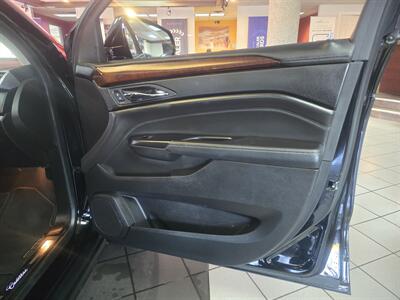 2016 Cadillac SRX Luxury Collection 4DR SUV AWD - Photo 12 - Hamilton, OH 45015