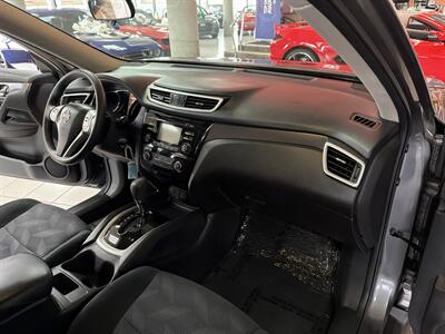2016 Nissan Rogue S 4DR CROSSOVER - Photo 24 - Hamilton, OH 45015