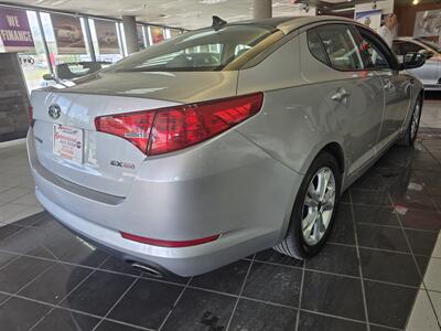 2011 Kia Optima EX   - Photo 4 - Hamilton, OH 45015