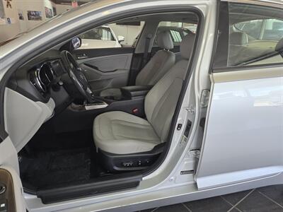 2011 Kia Optima EX   - Photo 10 - Hamilton, OH 45015