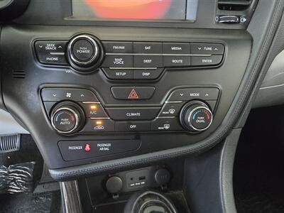2011 Kia Optima EX   - Photo 22 - Hamilton, OH 45015