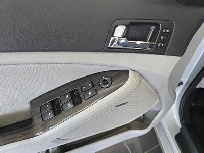 2011 Kia Optima EX   - Photo 19 - Hamilton, OH 45015