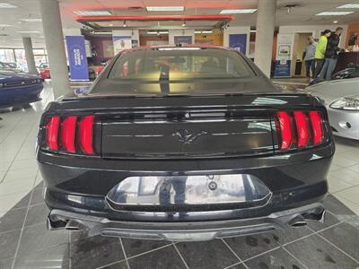 2019 Ford Mustang EcoBoost  2DR COUPE   - Photo 5 - Hamilton, OH 45015