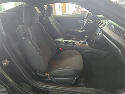 2019 Ford Mustang EcoBoost  2DR COUPE   - Photo 13 - Hamilton, OH 45015