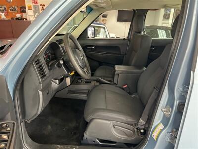 2012 Jeep Liberty Sport 4DR SUV 4X4   - Photo 9 - Hamilton, OH 45015