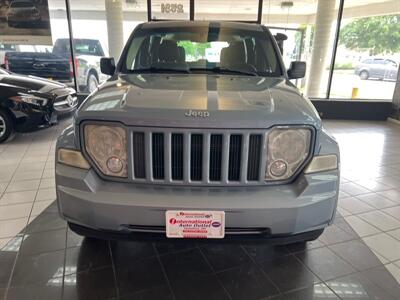 2012 Jeep Liberty Sport 4DR SUV 4X4   - Photo 3 - Hamilton, OH 45015