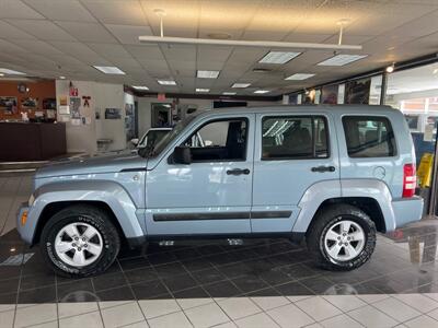 2012 Jeep Liberty Sport 4DR SUV 4X4   - Photo 2 - Hamilton, OH 45015