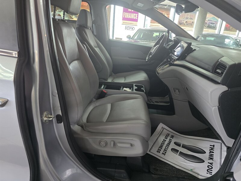 2022 Honda Odyssey EX-L 4DR MINI-VAN - Photo 13 - Hamilton, OH 45015