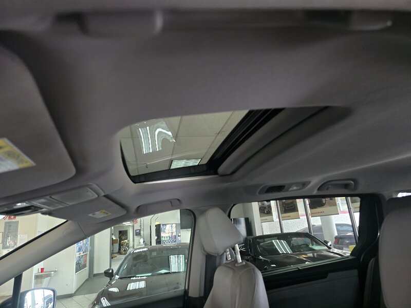 2022 Honda Odyssey EX-L 4DR MINI-VAN - Photo 19 - Hamilton, OH 45015