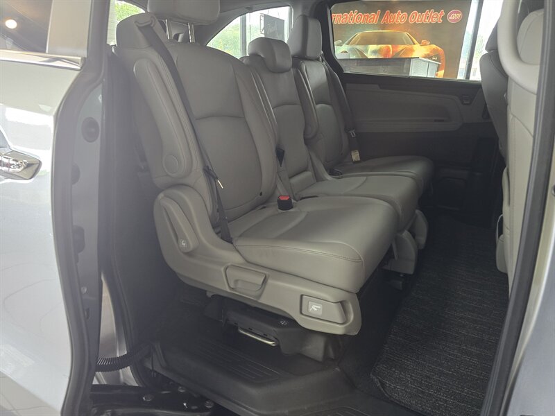 2022 Honda Odyssey EX-L 4DR MINI-VAN - Photo 15 - Hamilton, OH 45015
