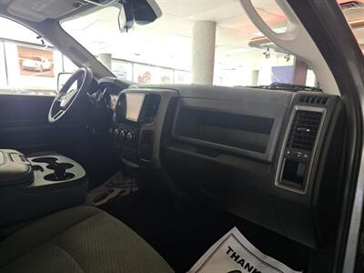 2013 RAM 1500 Express-QUAD CAB-4X4-HEMI   - Photo 16 - Hamilton, OH 45015