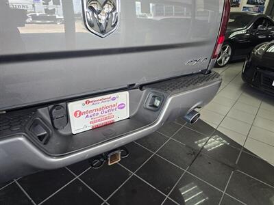 2013 RAM 1500 Express-QUAD CAB-4X4-HEMI   - Photo 26 - Hamilton, OH 45015