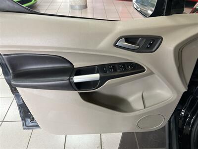 2015 Ford Transit Connect Titanium 4DR MINI-VAN   - Photo 19 - Hamilton, OH 45015