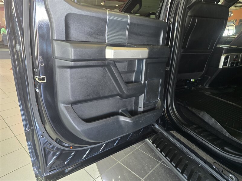 2020 Ford F-150 Lariat 4DR SUPER CREW 4X4/FX4 - Photo 8 - Hamilton, OH 45015