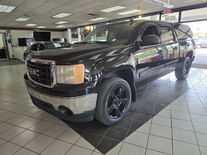 2008 GMC Sierra 1500 Work Truck CREW CAB   - Photo 1 - Hamilton, OH 45015