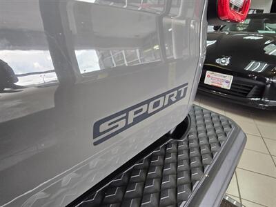 2020 Jeep Gladiator Sport CREW PICKUP 4X4   - Photo 30 - Hamilton, OH 45015