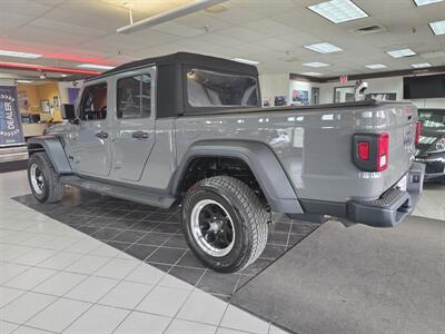 2020 Jeep Gladiator Sport CREW PICKUP 4X4   - Photo 6 - Hamilton, OH 45015