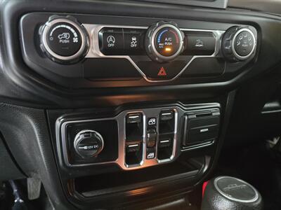 2020 Jeep Gladiator Sport CREW PICKUP 4X4   - Photo 22 - Hamilton, OH 45015