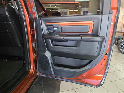 2017 RAM 1500 Sport 4DR CREW CAB 4X4/V8   - Photo 15 - Hamilton, OH 45015