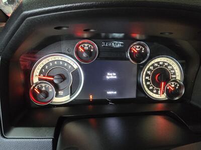 2017 RAM 1500 Sport 4DR CREW CAB 4X4/V8   - Photo 20 - Hamilton, OH 45015