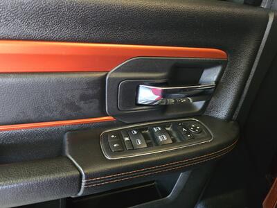 2017 RAM 1500 Sport 4DR CREW CAB 4X4/V8   - Photo 17 - Hamilton, OH 45015