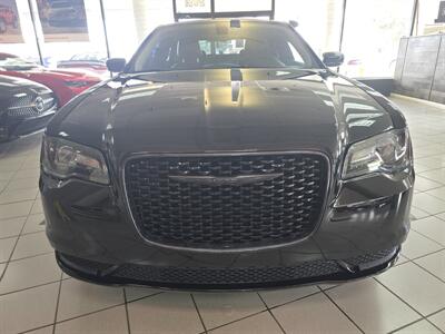 2022 Chrysler 300 Series Touring L 4DR SEDAN   - Photo 2 - Hamilton, OH 45015