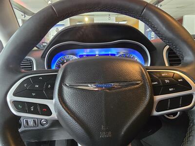 2022 Chrysler 300 Series Touring L 4DR SEDAN   - Photo 23 - Hamilton, OH 45015
