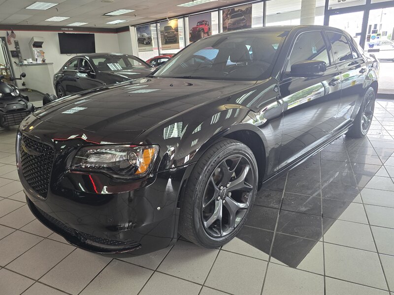 2022 Chrysler 300 Series Touring L 4DR SEDAN  