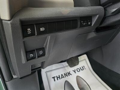 2024 Toyota Sienna XLE 8-Passenger 4DR MINI-VAN   - Photo 20 - Hamilton, OH 45015