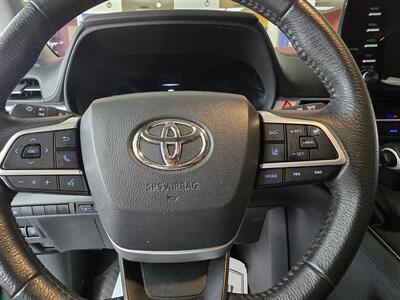 2024 Toyota Sienna XLE 8-Passenger 4DR MINI-VAN   - Photo 25 - Hamilton, OH 45015