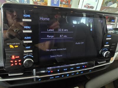 2024 Toyota Sienna XLE 8-Passenger 4DR MINI-VAN   - Photo 29 - Hamilton, OH 45015