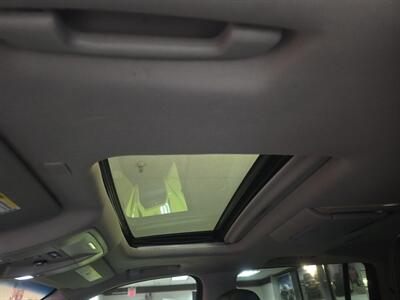 2017 GMC Yukon XL Denali 4DR SUV AWD/V8   - Photo 34 - Hamilton, OH 45015