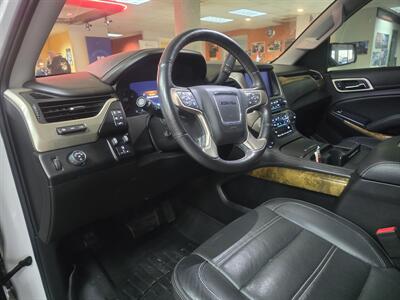 2017 GMC Yukon XL Denali 4DR SUV AWD/V8   - Photo 8 - Hamilton, OH 45015