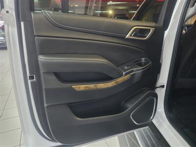 2017 GMC Yukon XL Denali 4DR SUV AWD/V8   - Photo 10 - Hamilton, OH 45015