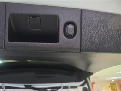 2017 GMC Yukon XL Denali 4DR SUV AWD/V8   - Photo 43 - Hamilton, OH 45015