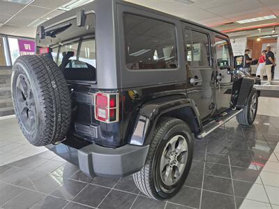 2016 Jeep Wrangler Unlimited Sahara 4DR SUV 4X4   - Photo 6 - Hamilton, OH 45015