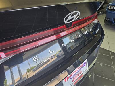2024 Hyundai Elantra Limited 4DR SEDAN   - Photo 28 - Hamilton, OH 45015