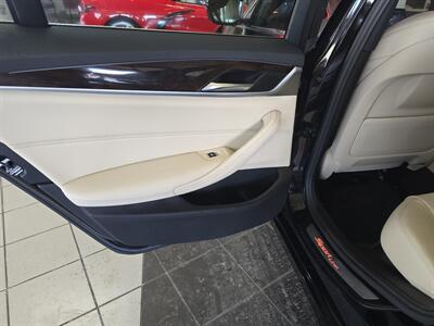 2017 BMW 530i   - Photo 10 - Hamilton, OH 45015