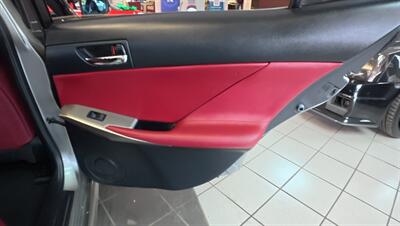 2015 Lexus IS F Sport 4DR SEDAN - Photo 27 - Hamilton, OH 45015