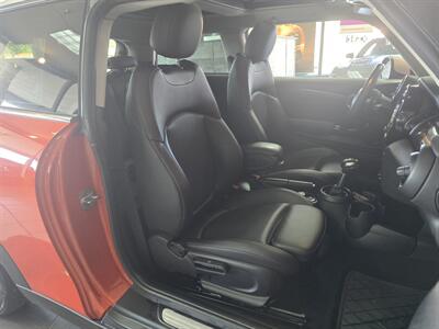 2019 MINI Hardtop 2 Door Cooper S 2DR HATCHBACK   - Photo 15 - Hamilton, OH 45015