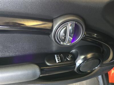 2019 MINI Hardtop 2 Door Cooper S 2DR HATCHBACK   - Photo 17 - Hamilton, OH 45015