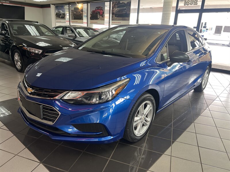 2018 Chevrolet Cruze LT Auto 4DR SEDAN - Photo 1 - Hamilton, OH 45015