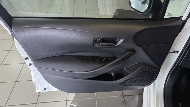 2022 Toyota Corolla LE 4DR SEDAN - Photo 15 - Hamilton, OH 45015