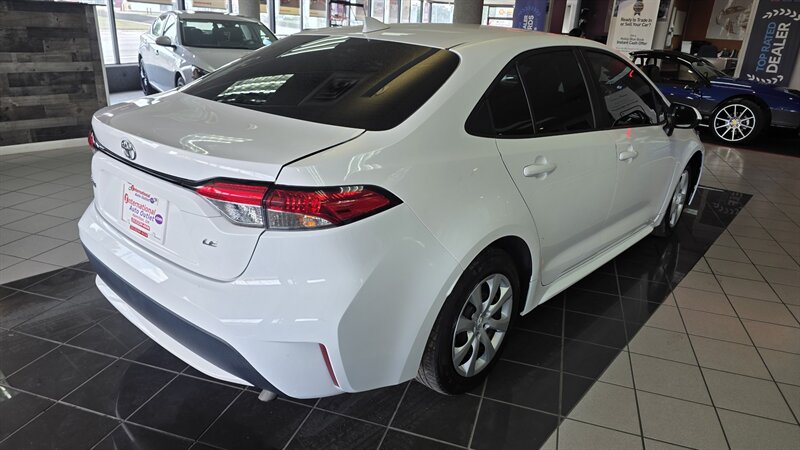 2022 Toyota Corolla LE 4DR SEDAN - Photo 6 - Hamilton, OH 45015