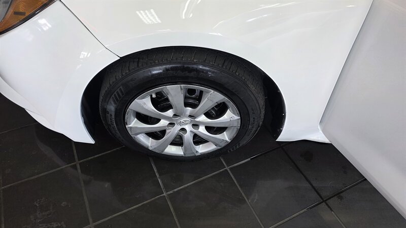 2022 Toyota Corolla LE 4DR SEDAN - Photo 26 - Hamilton, OH 45015
