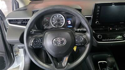 2022 Toyota Corolla LE 4DR SEDAN - Photo 12 - Hamilton, OH 45015