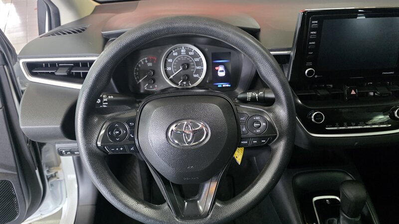 2022 Toyota Corolla LE 4DR SEDAN - Photo 12 - Hamilton, OH 45015