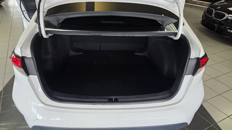 2022 Toyota Corolla LE 4DR SEDAN - Photo 24 - Hamilton, OH 45015