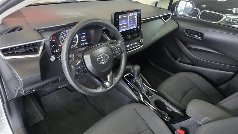 2022 Toyota Corolla LE 4DR SEDAN - Photo 9 - Hamilton, OH 45015